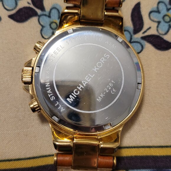 MICHAEL KORS WOMEN'S WATCH - Picture 3 of 3